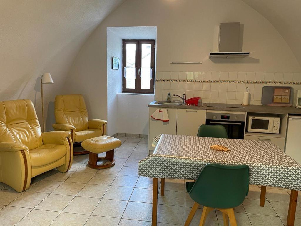 Gite Montalies ซีวีฮาค-เลอ-ชาตูว์ ภายนอก รูปภาพ